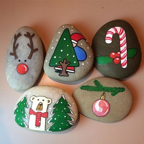 malování barvami kameny malování vánoční dekorace