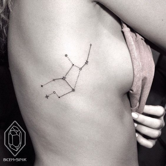 111 Dvynių tatuiruotės - raskite sau tinkamiausią!