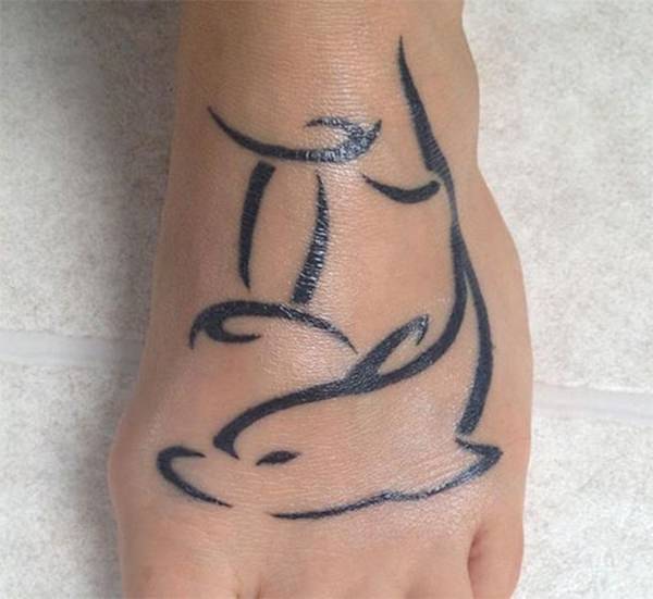 111 Dvynių tatuiruotės - raskite tinkamiausią!