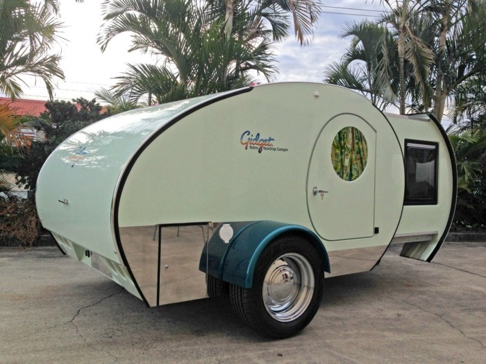 karavan 550 kg ultra praktický design