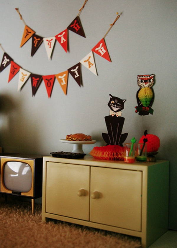 strašidelné nápady na halloweenskou dekoraci kočičí sova cukroví