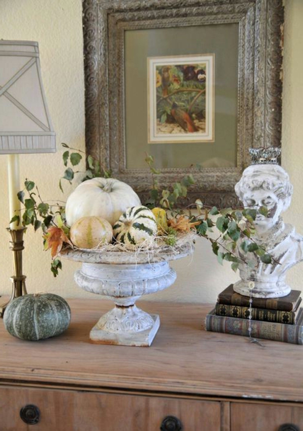 strašidelný halloween dekorace nápady dýně váza obrázek