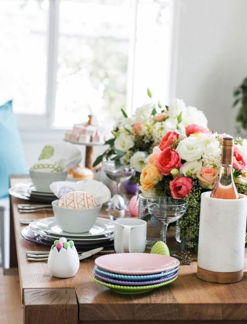 40 εξαιρετικές shabby chic ιδέες διακόσμησης για πασχαλινά διακοσμητικά τραπέζια λουλούδια και φυσικό τραπέζι