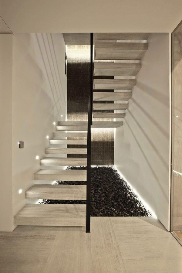 Trapper i granitt - trappdesign med høy kontrast