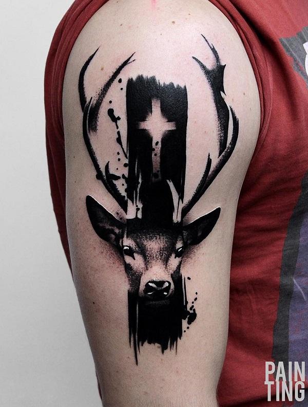 鹿の十字架半袖タトゥー