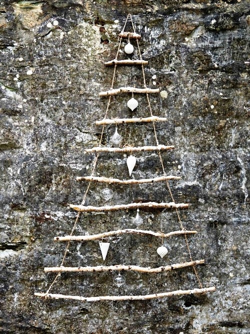 Ιδέες για σκανδιναβικό φλοιό σημύδας και διακόσμηση κορμού σημύδας αφηρημένη χριστουγεννιάτικη διακόσμηση έλατου