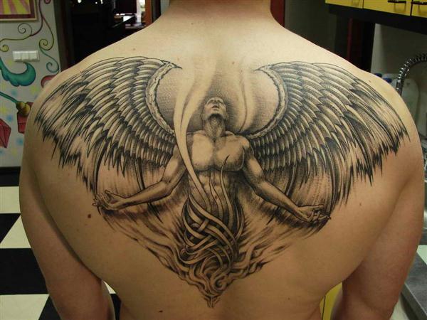 50 tatuiruočių vyrams - TOP DESIGNS