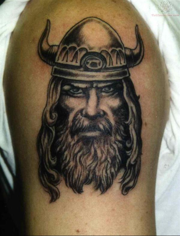 50 tatuiruočių vyrams - TOP DESIGNS