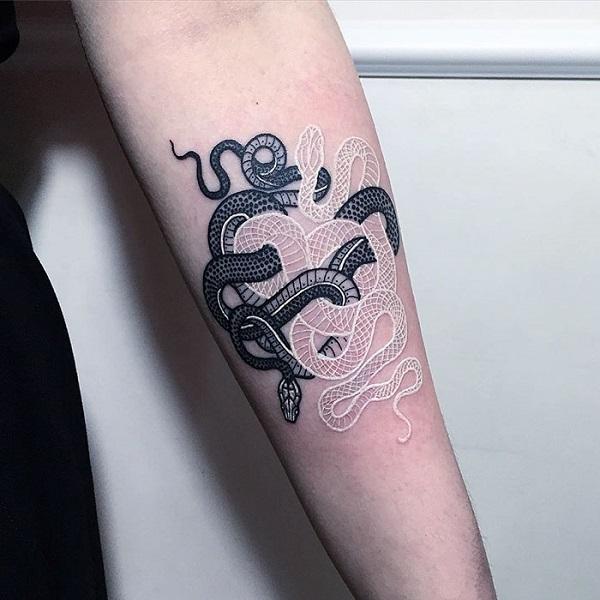 Gyvatės tatuiruotė