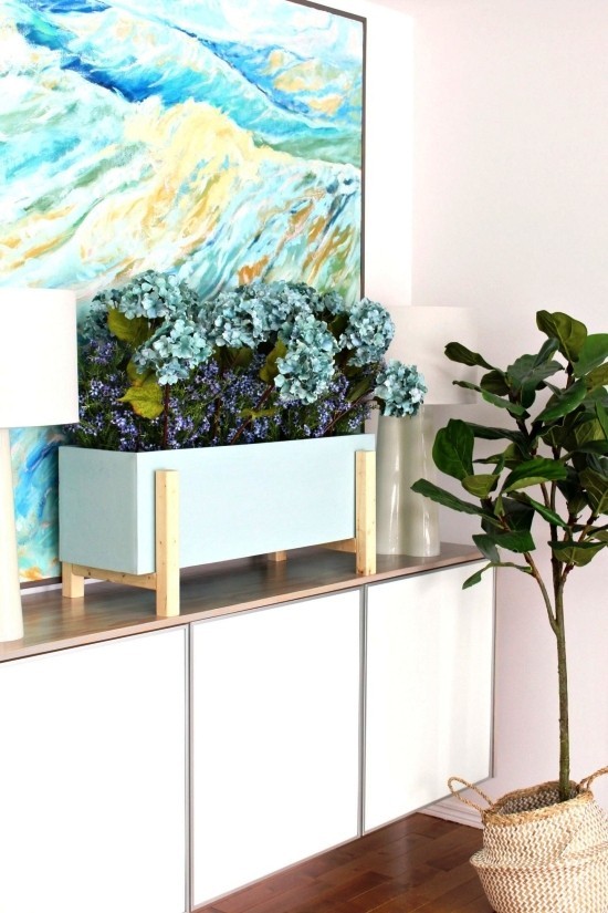 70 DIY κουτιά λουλουδιών για μπαλκόνια και παράθυρα κουτιά με λουλούδια με πόδια από κόντρα πλακέ