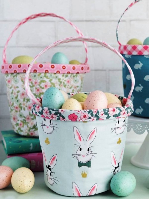 Nápady a projekty na velikonoční dekorace šití velikonočních košíků na hledání velikonočních vajíček