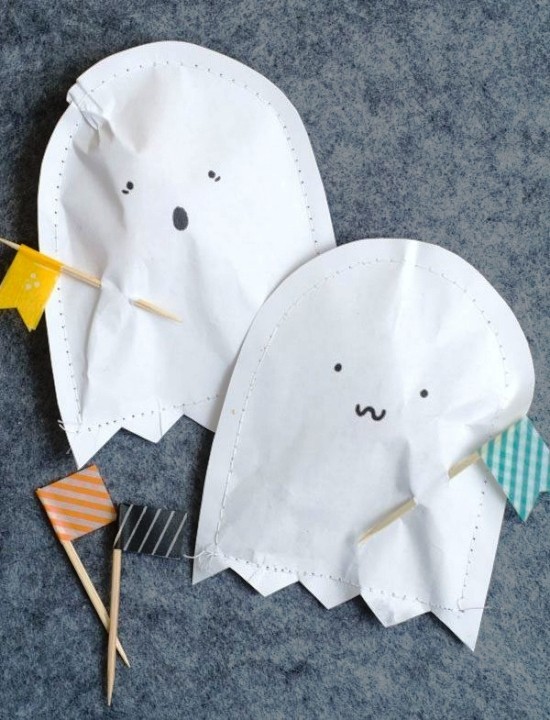 Ideer for å lage spøkelser papirposer spøkelser med godteri