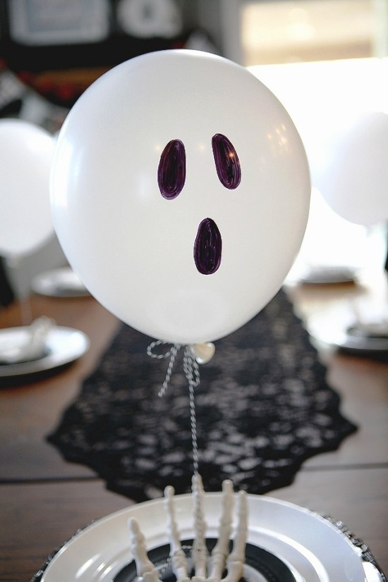 Ideer for å lage spøkelser borddekorasjoner spøkelsesballong