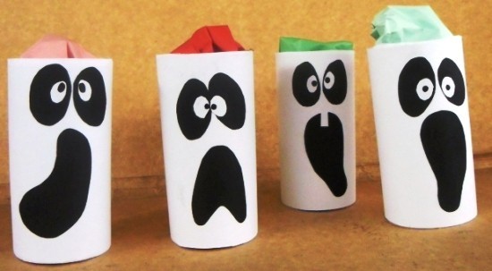 Ideer for å lage spøkelser papirruller med søtsaker