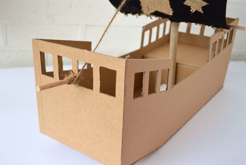 Řemeslné nápady pro děti: jak vyrobit pirátskou loď