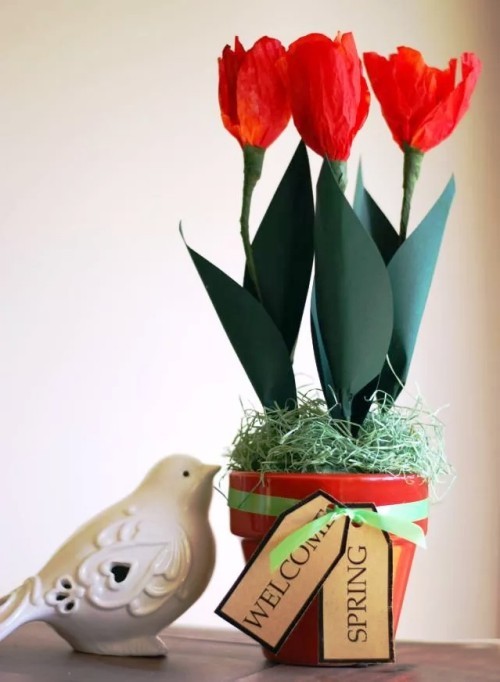 80 čerstvých jarních nápadů na tulipány na výrobu krepového papíru a řemeslného papíru v květináči s adresou