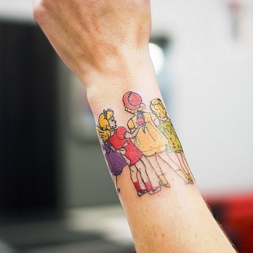 Håndleddet tatovering ideer jenter kjærester
