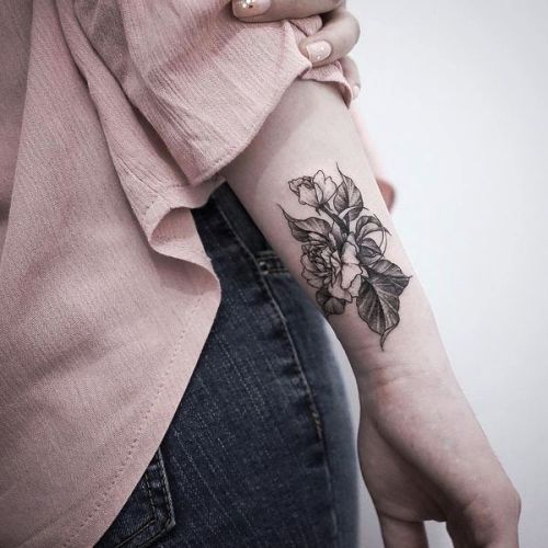 Håndleddet tatovering ideer vakre roser
