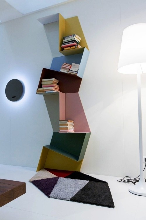 unike kreative bokhyller og bokhyller abstrakt fargerik geometrisk stue
