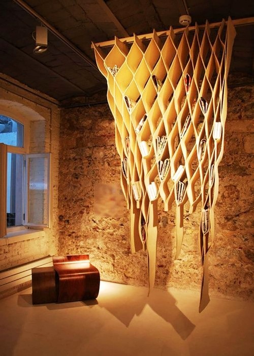 unike kreative bokhyller og bokhyller hengende nett laget av tre moderne abstrakt