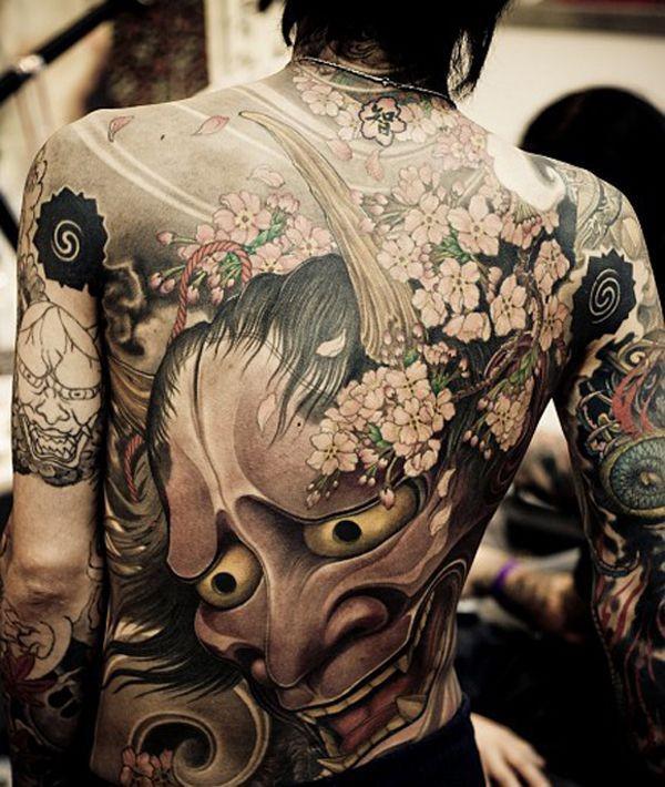 Japonų demono tatuiruotė