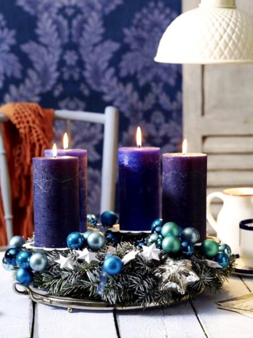 Vyrobte si vlastní adventní věnec fialové svíčky