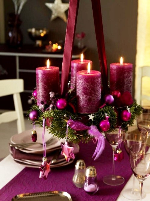Vyrobte si vlastní adventní věnec fialové a růžové dekorace