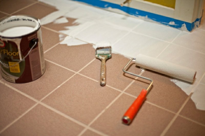Koupelnové obklady si namalujete potřebné materiály