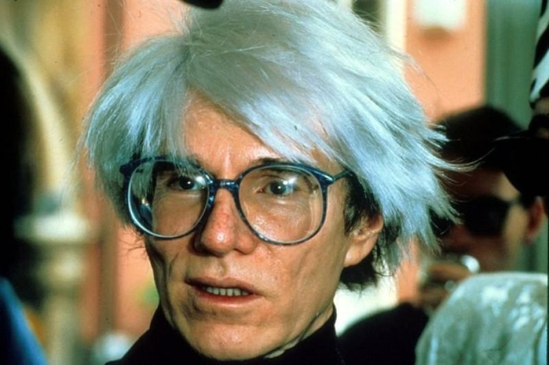 גודל גודל warhol-70er-portraet-DW-Kultur-Stockholm