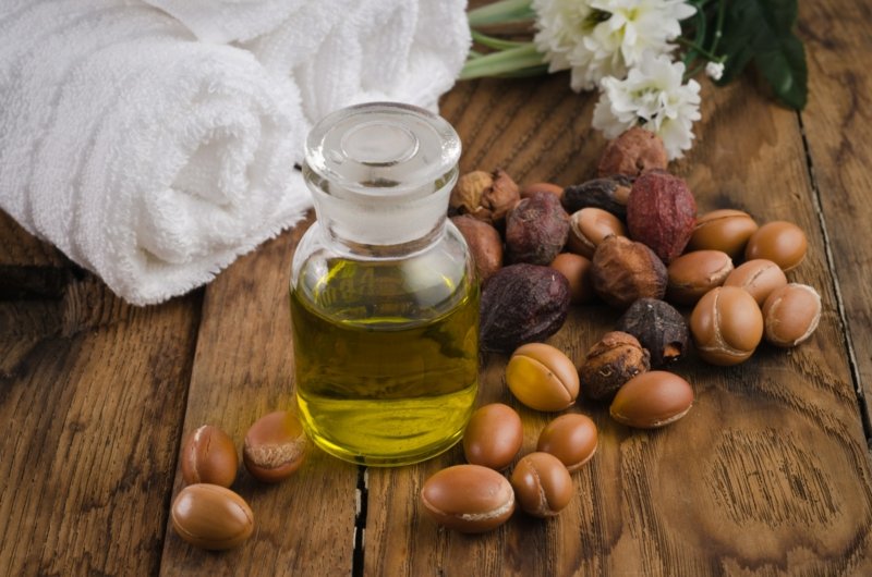 Έλαιο Argan Περιοχές εφαρμογής Περιποίηση μαλλιών για εύθραυστα μαλλιά