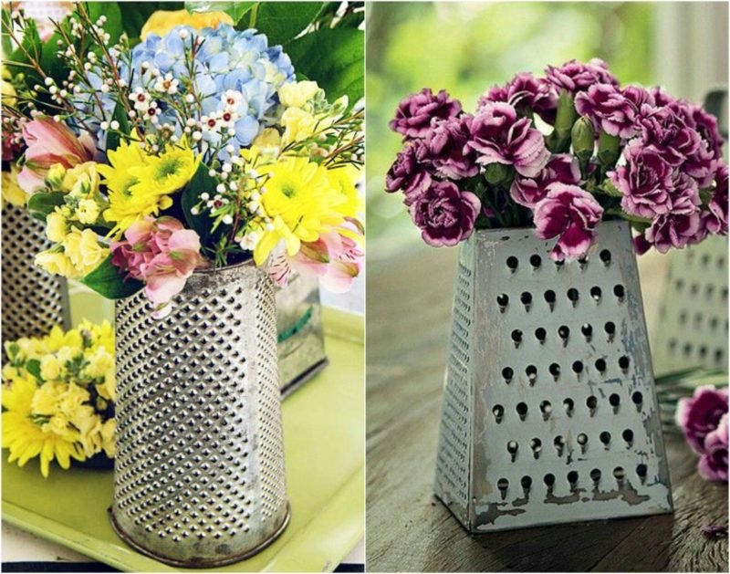 Neobvyklé zahradní dekorace dělají z váziček vlastní vázu