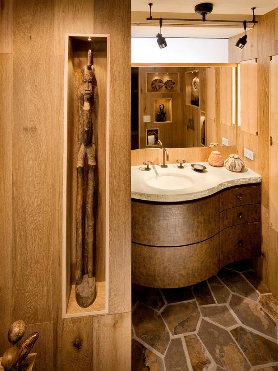 חדר אמבטיה בסגנון אפריקאי - כיור עם ארון בסיס