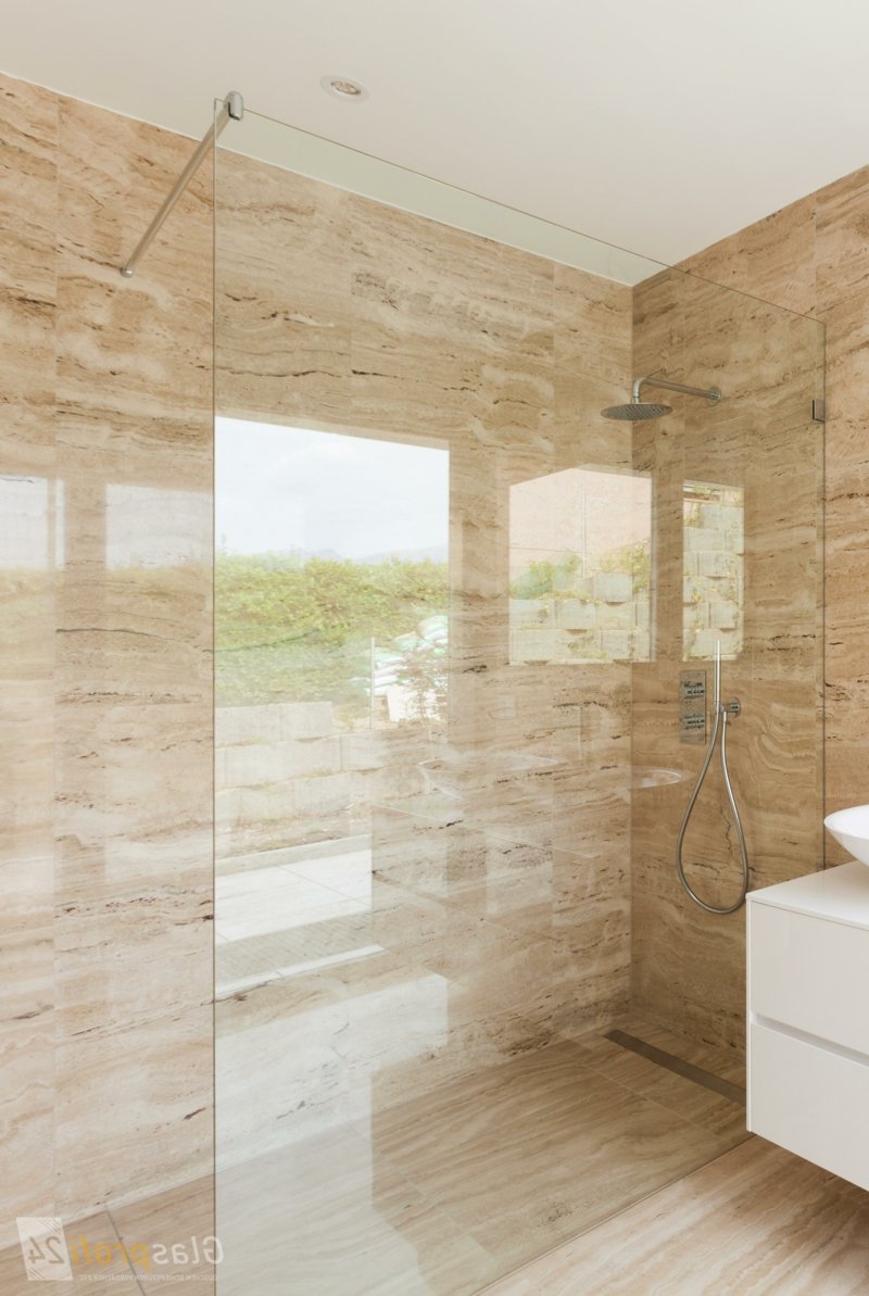 moderne marmorfliser i dusjen