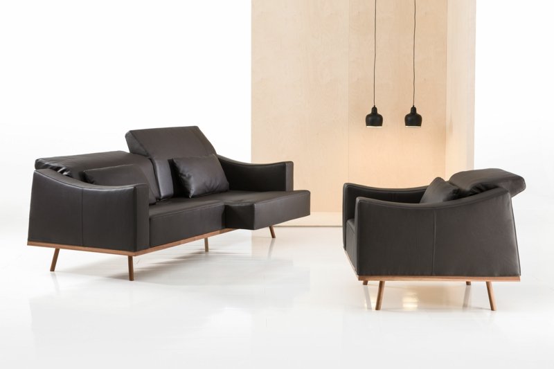 brühl-sofaer-modell-deep-space-skinn-sofa