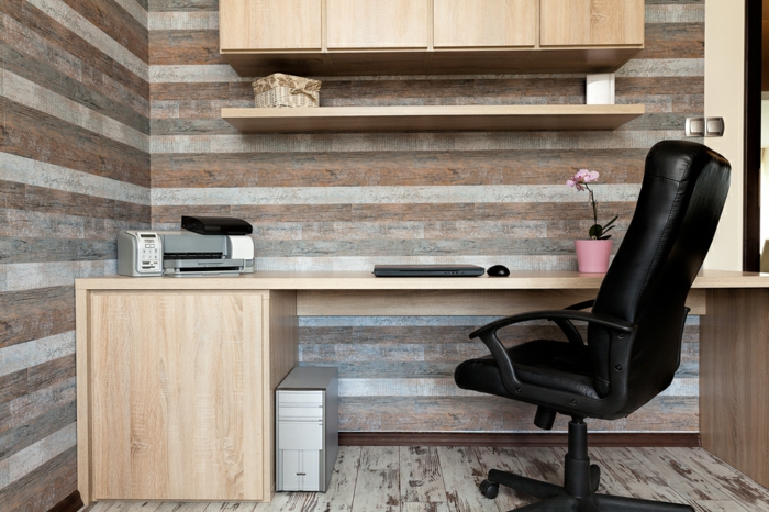 domácí kancelář-moderní-kancelář-nábytek-kancelářské vybavení-exekutivní židle-kůže-černé-nástěnné police-kancelářský nábytek