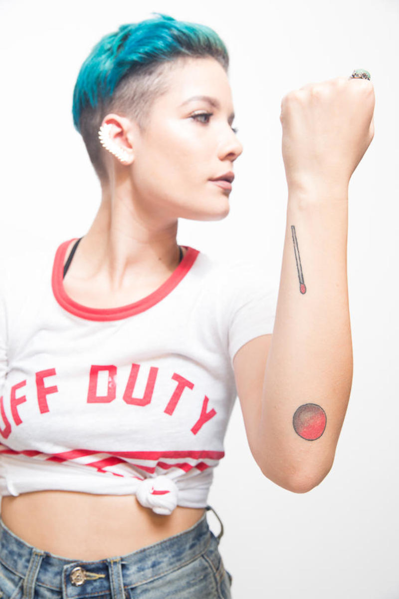 halsey-mars-dövme-1490777669