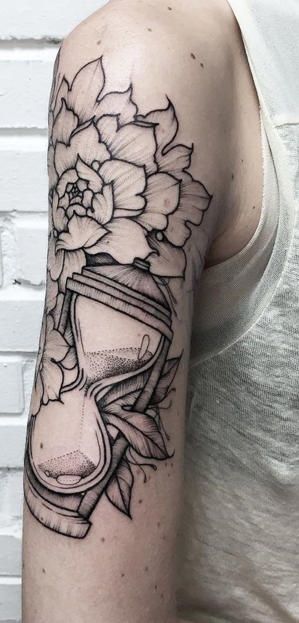 timeglass blomst tatovering ideer arm menn