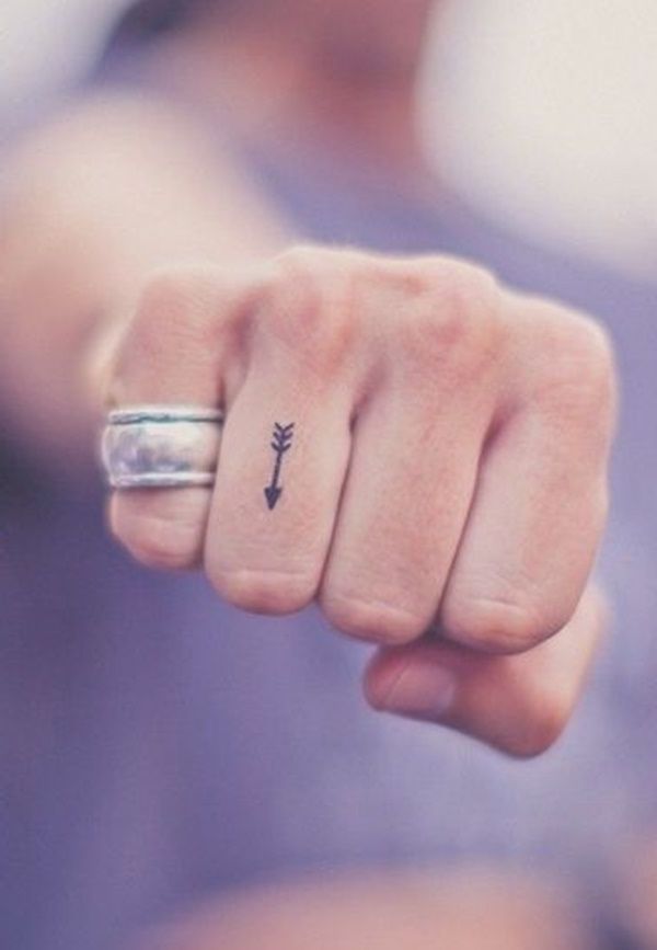 kvinner tatovering hånd finger små tatoveringer kvinner tatovering ideer