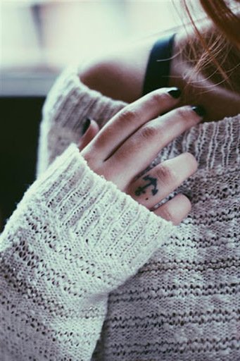 små tatoveringer kvinner finger tatovering ideer kvinner motiver