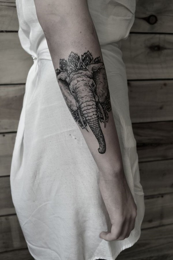elefant tatoveringer kvinner tatovering ideer kvinner