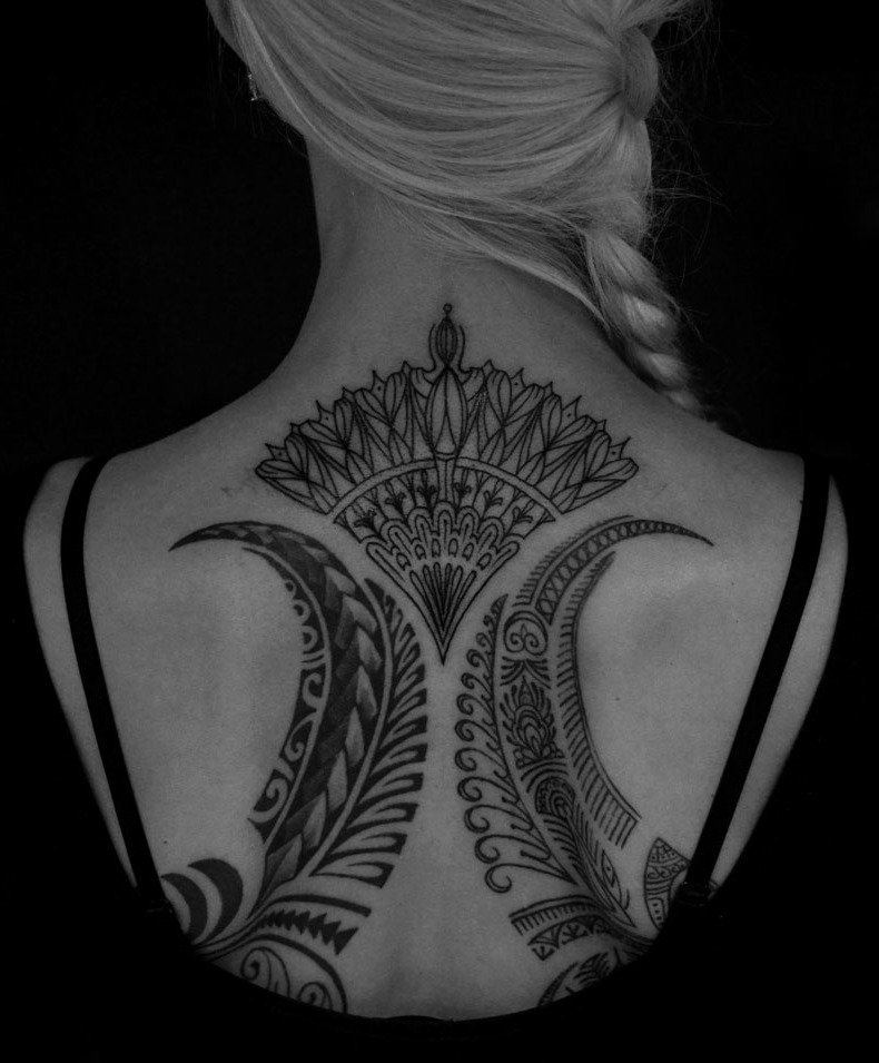 tilbake tatoveringer kvinner abstrakte tatoveringsmotiver kvinner