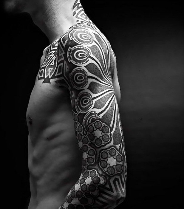 tatoveringer motiver menn ermer svart tatovering ideer abstrakte 3d tatoveringer