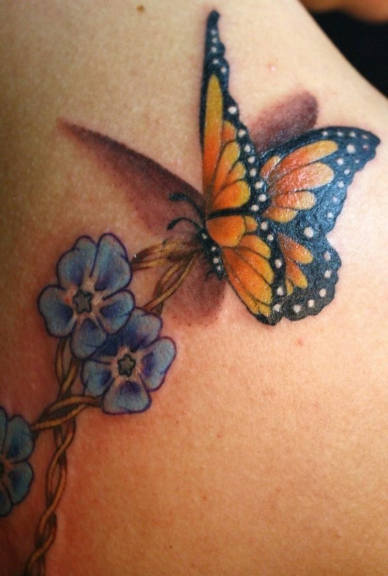 Butterfly tatovering monark sommerfugl og blomst