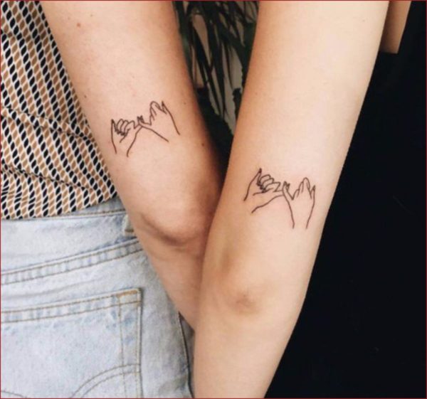 unike tatoveringsideer for søstre Søster tatovering Tatoveringer Pinterest