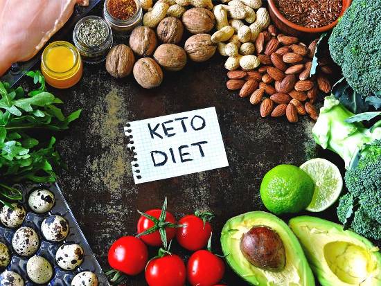 היתרונות והחסרונות של הדיאטה הקטוגנית של טרנד המזון keto diet trend האמת מאחורי זה