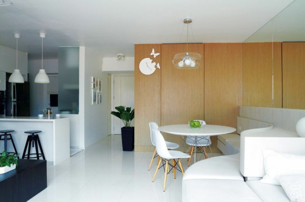 otevřená kuchyně-obývací pokoj jednoduché barvy svěží design interiéru