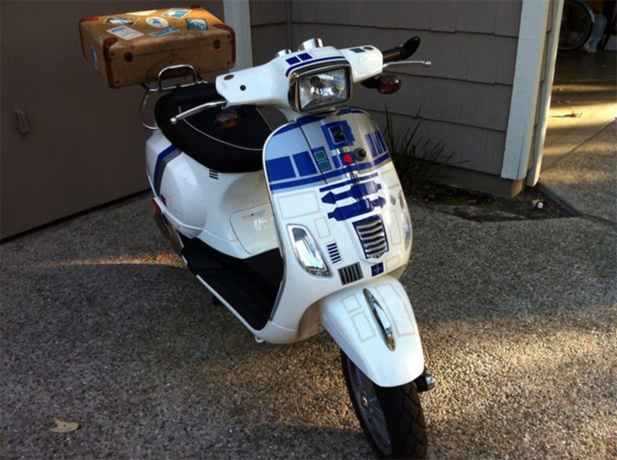 R2D2 „Vespa“ paspirtukas. Nuotrauka: Morgan Senzamici.