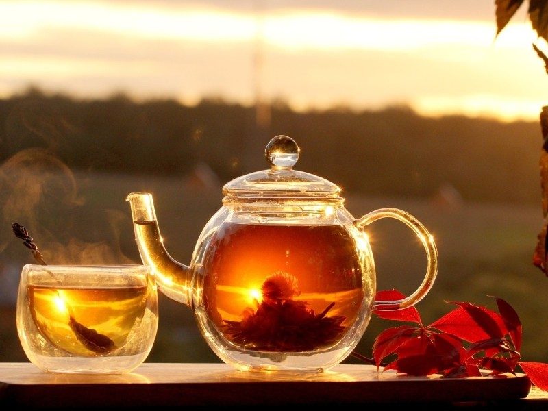 Για την αίσθηση της γεύσης: τσάι και φρούτα