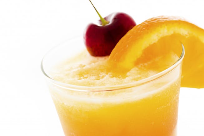 Nealkoholický nápoj pomerančový třešňový džus