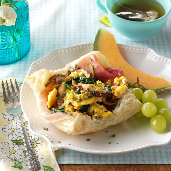 Sváteční a tradiční velikonoční snídaně nápady a recepty sáčky se zeleninou a vejci